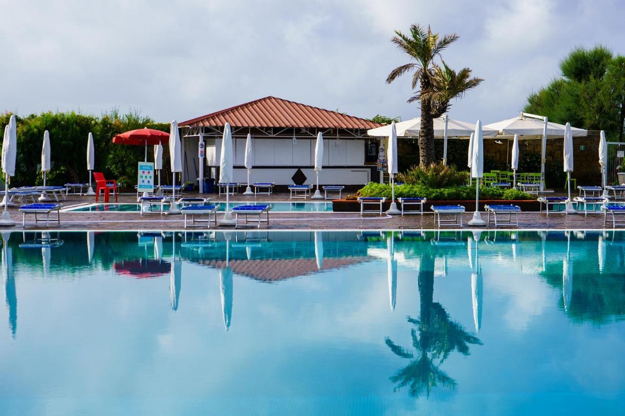 Puntaquattroventi Hotel Ercolano Buitenkant foto