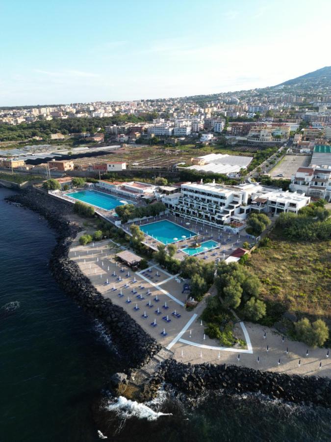 Puntaquattroventi Hotel Ercolano Buitenkant foto