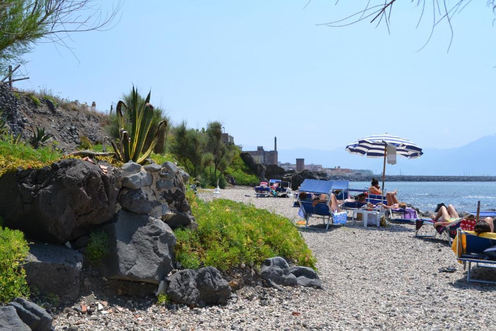 Puntaquattroventi Hotel Ercolano Buitenkant foto