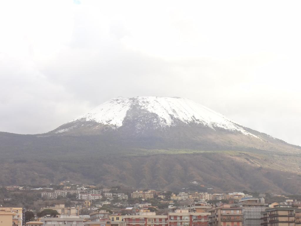 Puntaquattroventi Hotel Ercolano Buitenkant foto