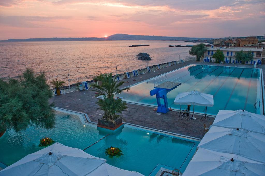 Puntaquattroventi Hotel Ercolano Buitenkant foto