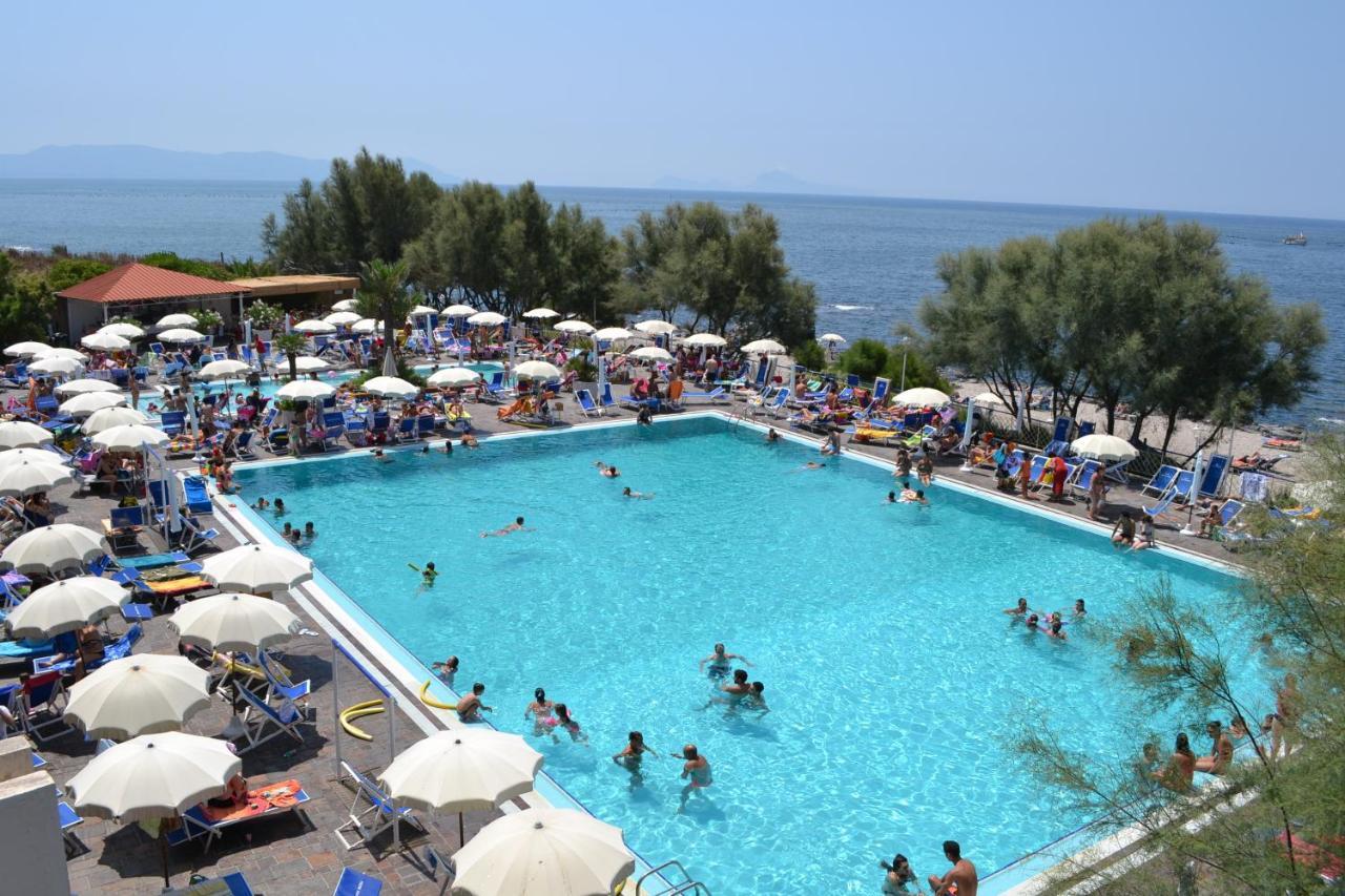 Puntaquattroventi Hotel Ercolano Buitenkant foto